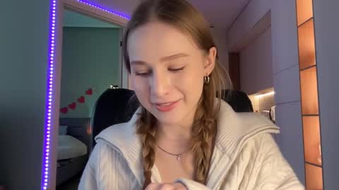 Snapshot of whoisalisa chatting on 2, 12, 2024 Alisa online show from 2, 12, 2024