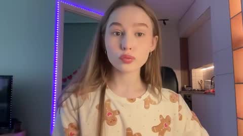 Snapshot of whoisalisa chatting on 3, 12, 2024 Alisa online show from 3, 12, 2024