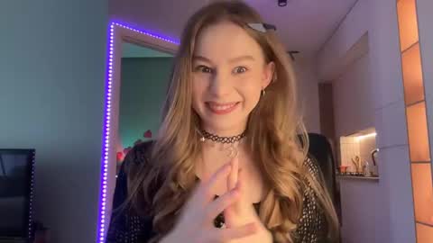 Snapshot of whoisalisa chatting on 5, 12, 2024 Alisa online show from 5, 12, 2024