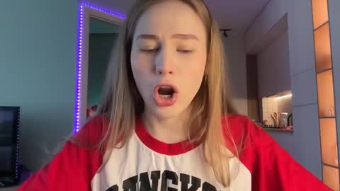 Snapshot of whoisalisa chatting on 10, 12, 2024 Alisa online show from 10, 12, 2024