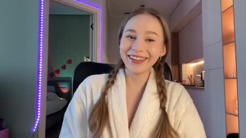 Snapshot of whoisalisa chatting on 15, 12, 2024 Alisa online show from 15, 12, 2024