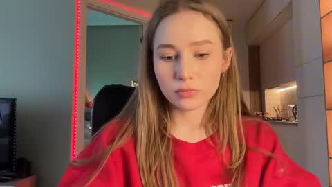 Snapshot of whoisalisa chatting on 19, 12, 2024 Alisa online show from 19, 12, 2024