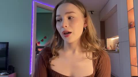 Snapshot of whoisalisa chatting on 21, 12, 2024 Alisa online show from 21, 12, 2024