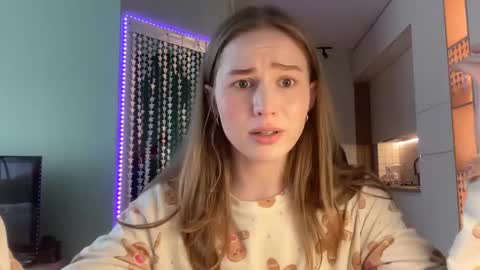 Snapshot of whoisalisa chatting on 25, 12, 2024 Alisa online show from 25, 12, 2024