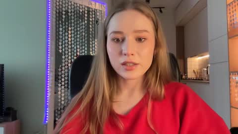 Snapshot of whoisalisa chatting on 8, 1, 2025 Alisa online show from 8, 1, 2025