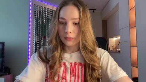 Snapshot of whoisalisa chatting on 17, 1, 2025 Alisa online show from 17, 1, 2025