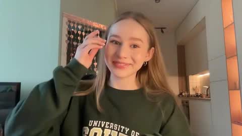 Snapshot of whoisalisa chatting on 27, 2, 2025 Alisa online show from 27, 2, 2025