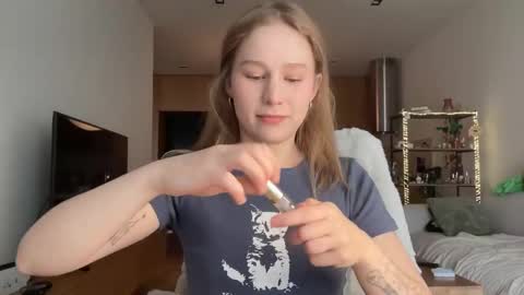 Snapshot of whoisalisa chatting on 11, 9, 2025 Alisa online show from 11, 9, 2025