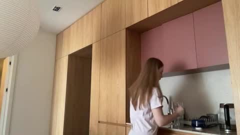 Snapshot of whoisalisa chatting on 17, 9, 2025 Alisa online show from 17, 9, 2025