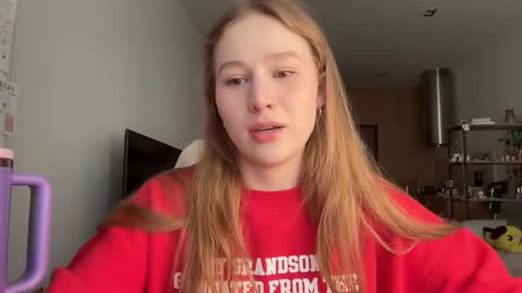 Snapshot of whoisalisa chatting on 19, 10, 2025 Alisa online show from 19, 10, 2025