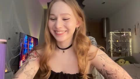 Snapshot of whoisalisa chatting on 31, 10, 2025 Alisa online show from 31, 10, 2025