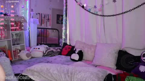 Zoe Grace online show from 19, 9, 2025