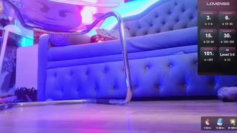 Laura  online show from 11, 12, 2024