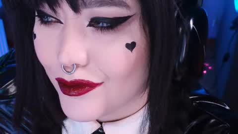 Laura  online show from 28, 2, 2025