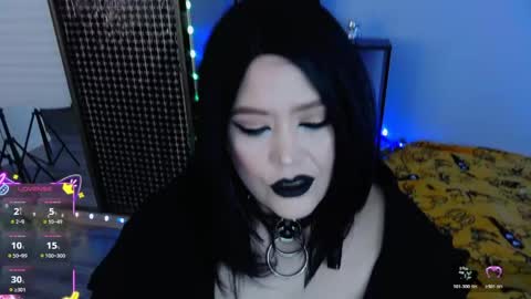 Laura  online show from 18, 4, 2026