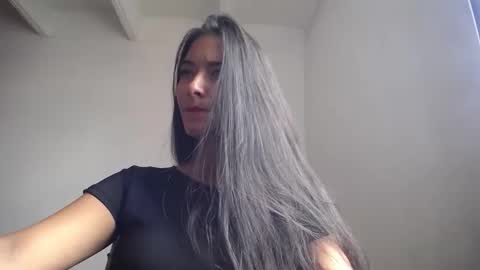 Snapshot of wifhot chatting on 20, 11, 2025 Ilauren online show from 20, 11, 2025