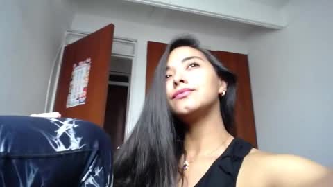 Snapshot of wifhot chatting on 25, 2, 2026 Ilauren online show from 25, 2, 2026