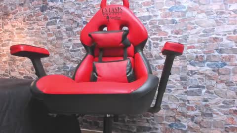 Snapshot of wild_firee_ chatting on 18, 5, 2026 wild_firee_ online show from 18, 5, 2026