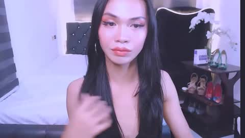 wild lily30 online show from 13, 2, 2025