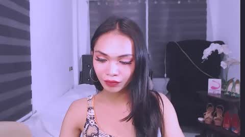 wild lily30 online show from 19, 2, 2025