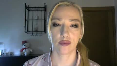 Alina online show from 2, 2, 2025