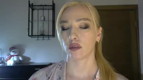 Alina online show from 8, 3, 2025