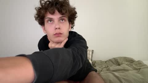 Snapshot of wilddesire18 chatting on 3, 10, 2025 wilddesire18 online show from 3, 10, 2025