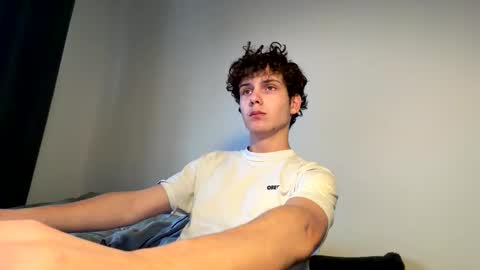 Snapshot of wilddesire18 chatting on 14, 2, 2026 wilddesire18 online show from 14, 2, 2026