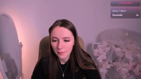 Snapshot of wildhoney_xo chatting on 10, 10, 2025 Kara online show from 10, 10, 2025