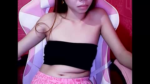 wildhorny_asian online show from 1, 3, 2025