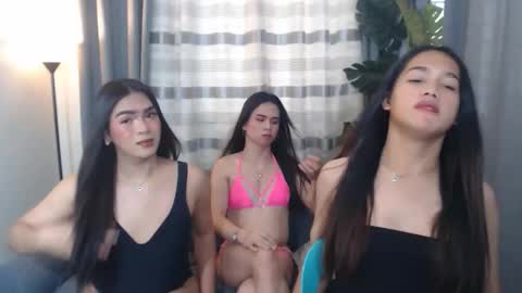 Snapshot of wildhotsexyladyboy chatting on 16, 4, 2026 wildhotsexyladyboy online show from 16, 4, 2026