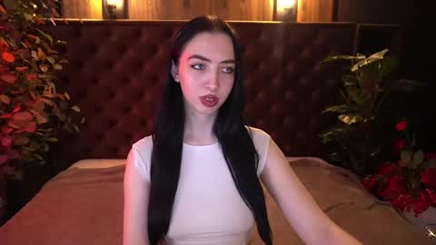Snapshot of wildkittenx_ chatting on 22, 4, 2026 Alena online show from 22, 4, 2026