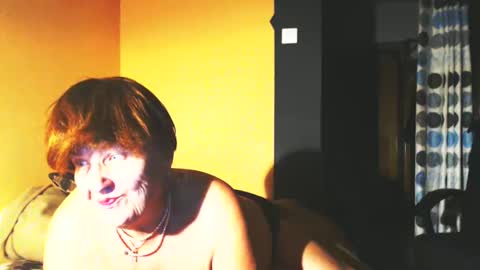Snapshot of wildredcat chatting on 4, 3, 2025 WildRedCat online show from 4, 3, 2025
