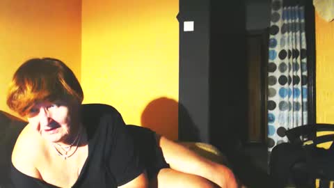 Snapshot of wildredcat chatting on 6, 3, 2025 WildRedCat online show from 6, 3, 2025