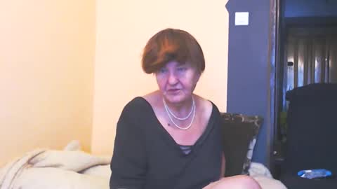 Snapshot of wildredcat chatting on 2, 10, 2025 WildRedCat online show from 2, 10, 2025