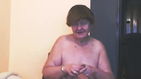 Snapshot of wildredcat chatting on 6, 10, 2025 WildRedCat online show from 6, 10, 2025