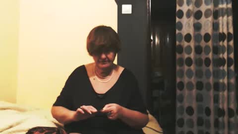 Snapshot of wildredcat chatting on 12, 10, 2025 WildRedCat online show from 12, 10, 2025