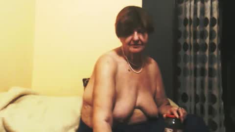 Snapshot of wildredcat chatting on 13, 10, 2025 WildRedCat online show from 13, 10, 2025