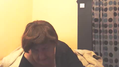 WildRedCat online show from 3, 4, 2026