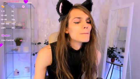 Snapshot of will_snake chatting on 21, 11, 2025 Will My schedule for this week Monday Tuesday ThursdaySaturday online show from 21, 11, 2025