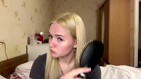 Sophia online show from 6, 4, 2026
