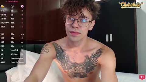 Snapshot of william_henry_a chatting on 26, 12, 2024 William online show from 26, 12, 2024