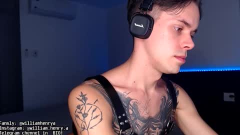 Snapshot of william_henry_a chatting on 31, 10, 2025 William online show from 31, 10, 2025