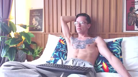 Snapshot of william_henry_a chatting on 12, 1, 2026 William online show from 12, 1, 2026