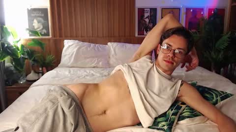 Snapshot of william_henry_a chatting on 6, 2, 2026 William online show from 6, 2, 2026