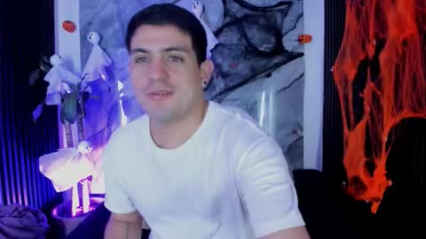 Snapshot of william_steel_ chatting on 25, 10, 2025 William Steel online show from 25, 10, 2025