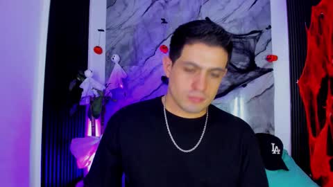 Snapshot of william_steel_ chatting on 26, 10, 2025 William Steel online show from 26, 10, 2025