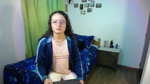 Snapshot of willmonkey chatting on 25, 10, 2025 willmonkey online show from 25, 10, 2025