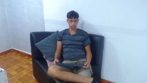 Snapshot of wiltom_ chatting on 19, 11, 2025 Wiltom online show from 19, 11, 2025