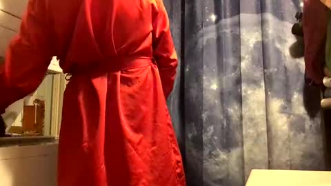 Snapshot of wiltryanything2x chatting on 12, 11, 2025 Will online show from 12, 11, 2025